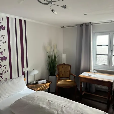 Zwovier Pensionat 3*