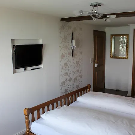 Pensionat Zwovier Meersburg